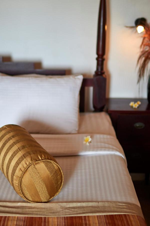 Villa Sunbird Negombo Bagian luar foto