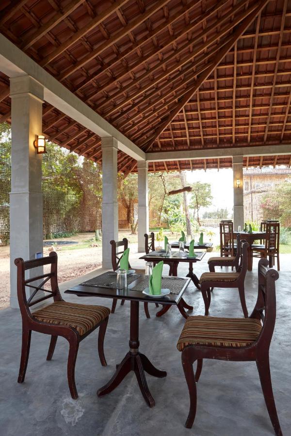 Villa Sunbird Negombo Bagian luar foto